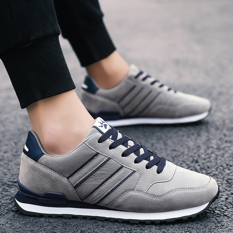 Plush lined lace-up sneakers for men